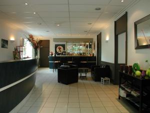 Bienvenue � l'h�tel Le Savary 2** � La Rochelle